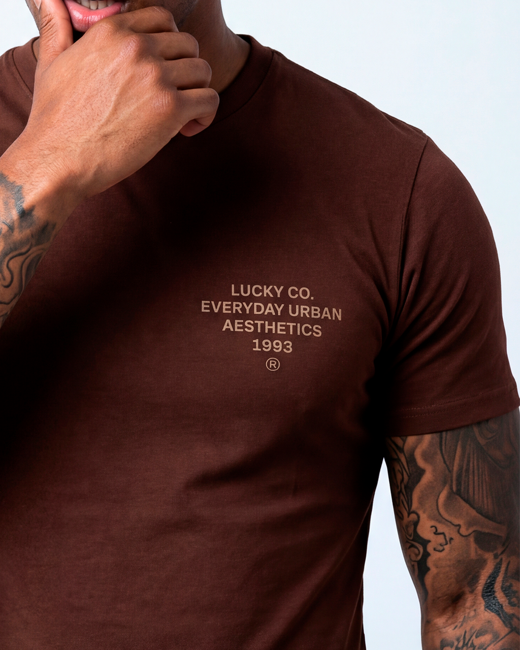 T-SHIRT REGULAR LUCKY EVERYDAY URBAN MARROM