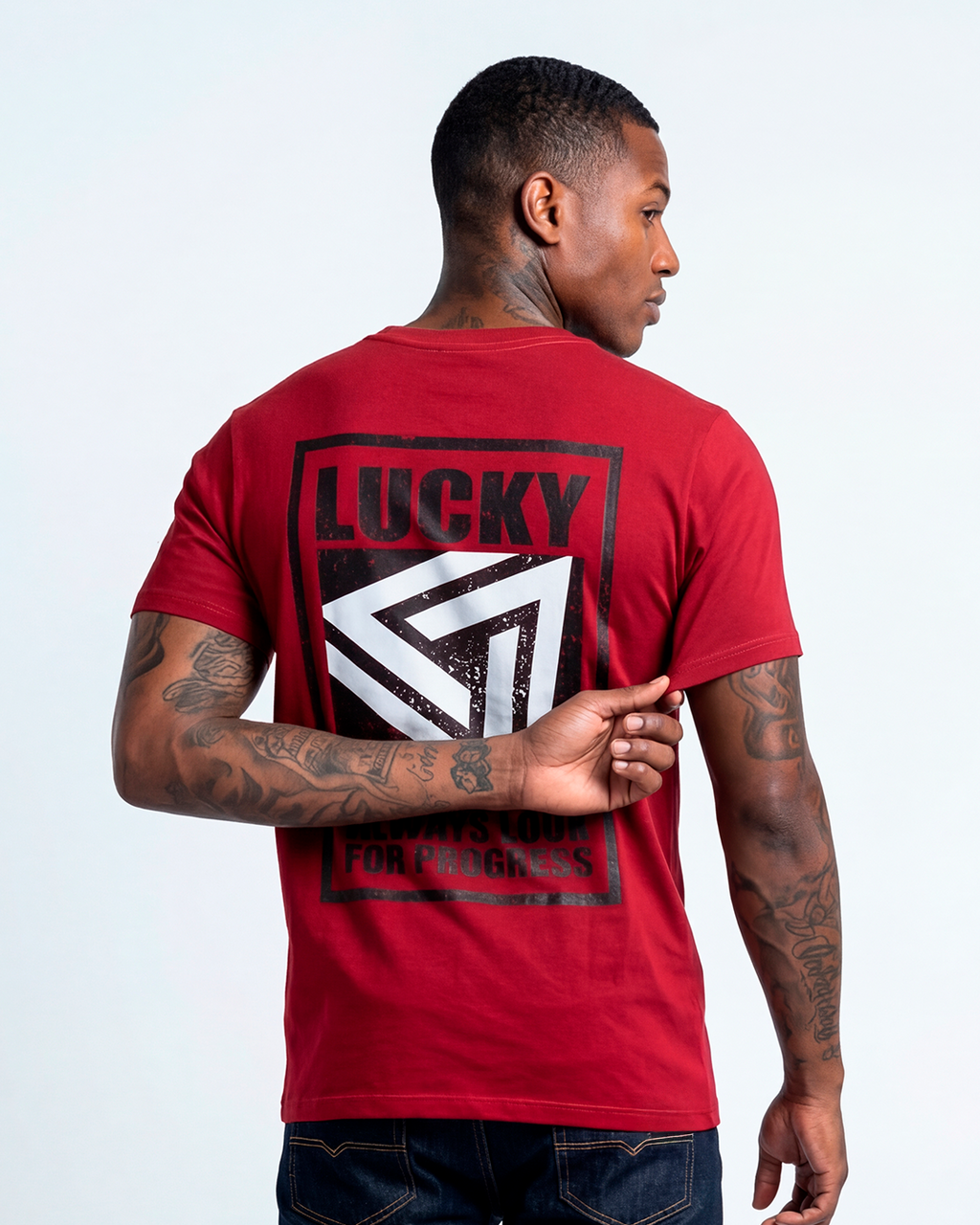 T-SHIRT LUCKY ALWAYS LOOK VERMELHO