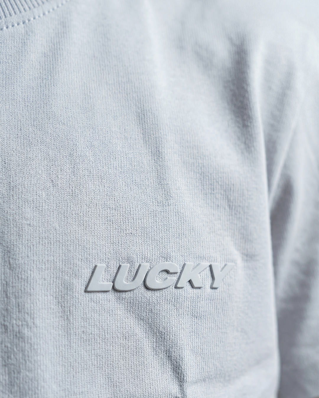 T-SHIRT LUCKY BASIC NAME CINZA