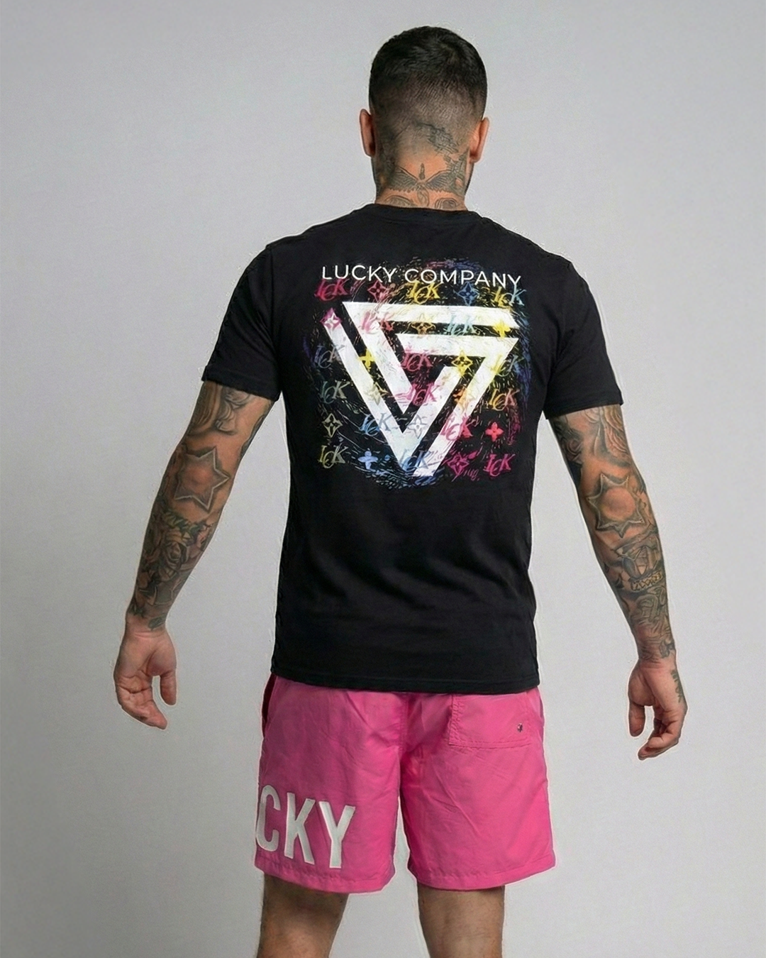 T-SHIRT REGULAR TRIANGLE COLOR PRETO 1100220