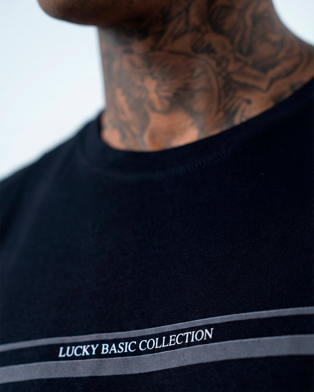 T-SHIRT REGULAR LUCKY BASIC COLLECTION PRETO