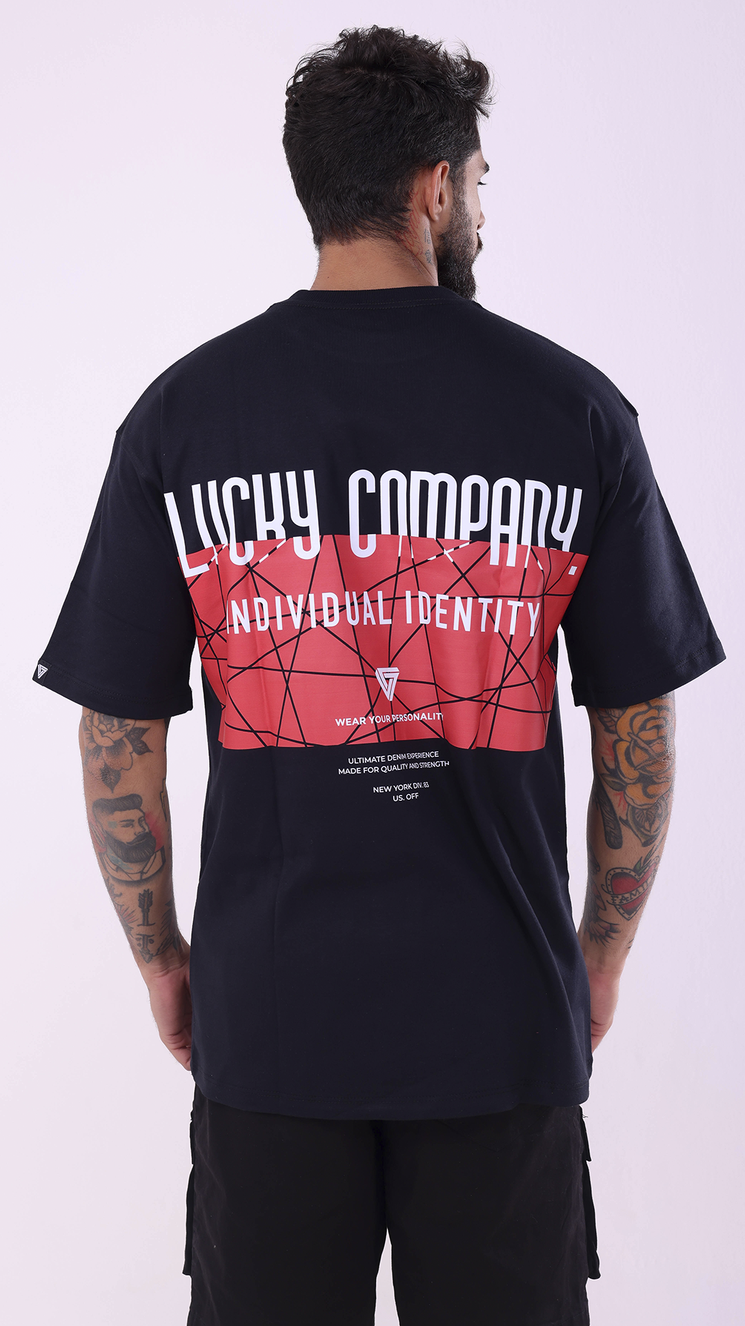 OVERSIZED LUCKY INDIVIDUAL BLACK