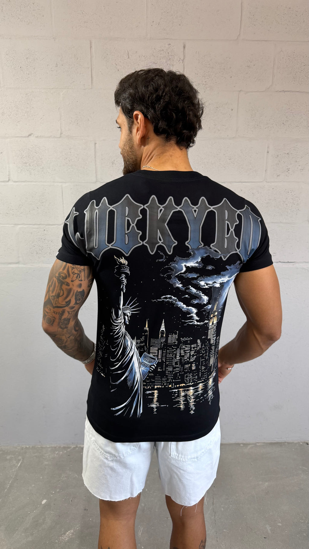 T-shirt Regular R$48,00