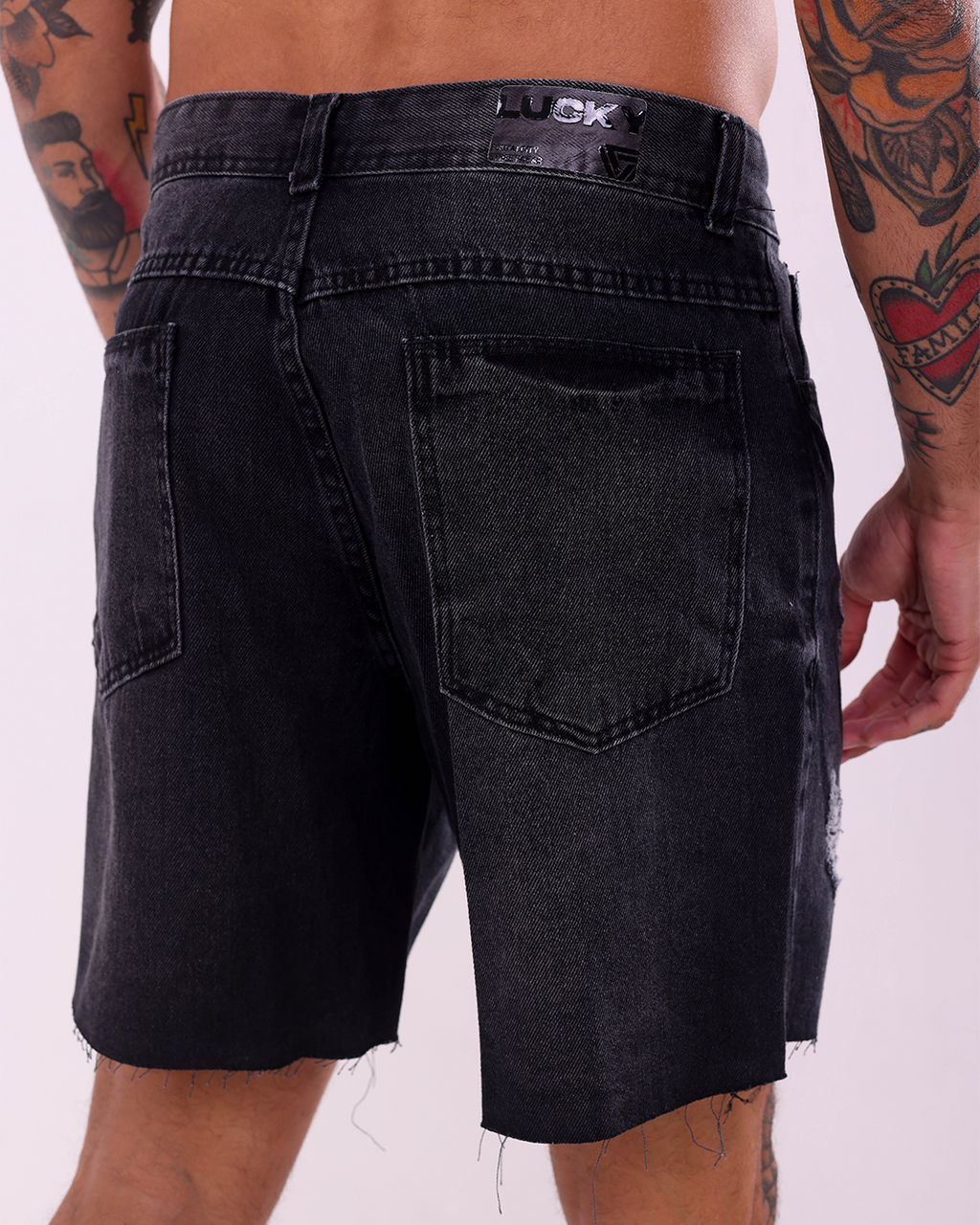 BERMUDA JEANS BASIC - PRETO 02