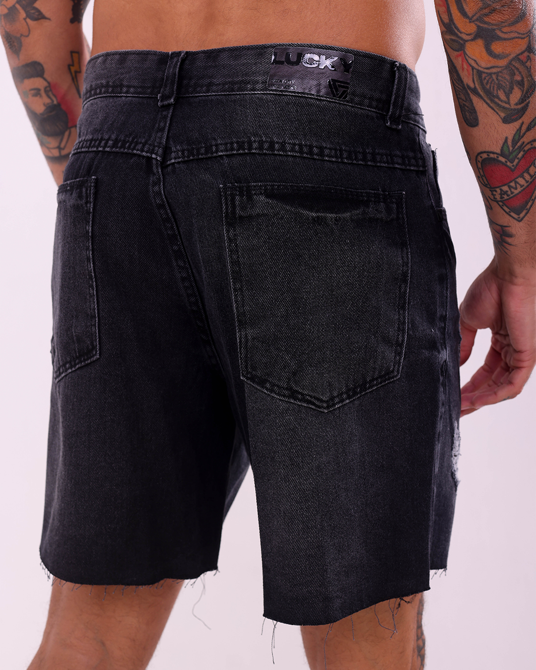 BERMUDA JEANS BASIC - PRETO 02