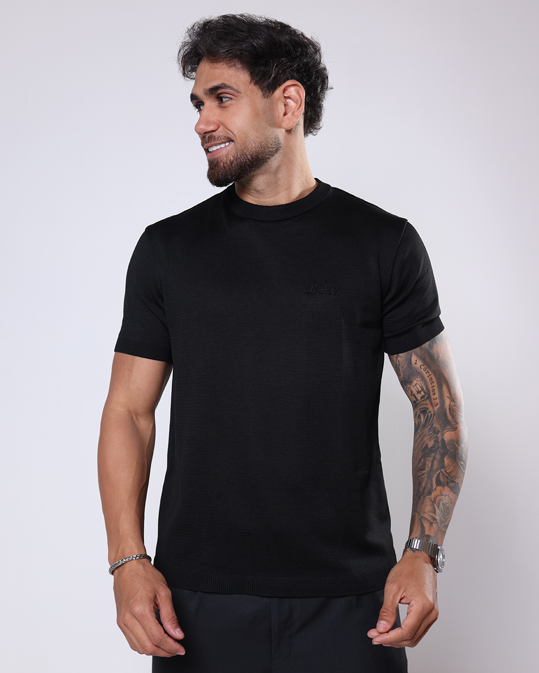 T-SHIRT PREMIUM TEXTURIZADA - 1100030 - PRETO
