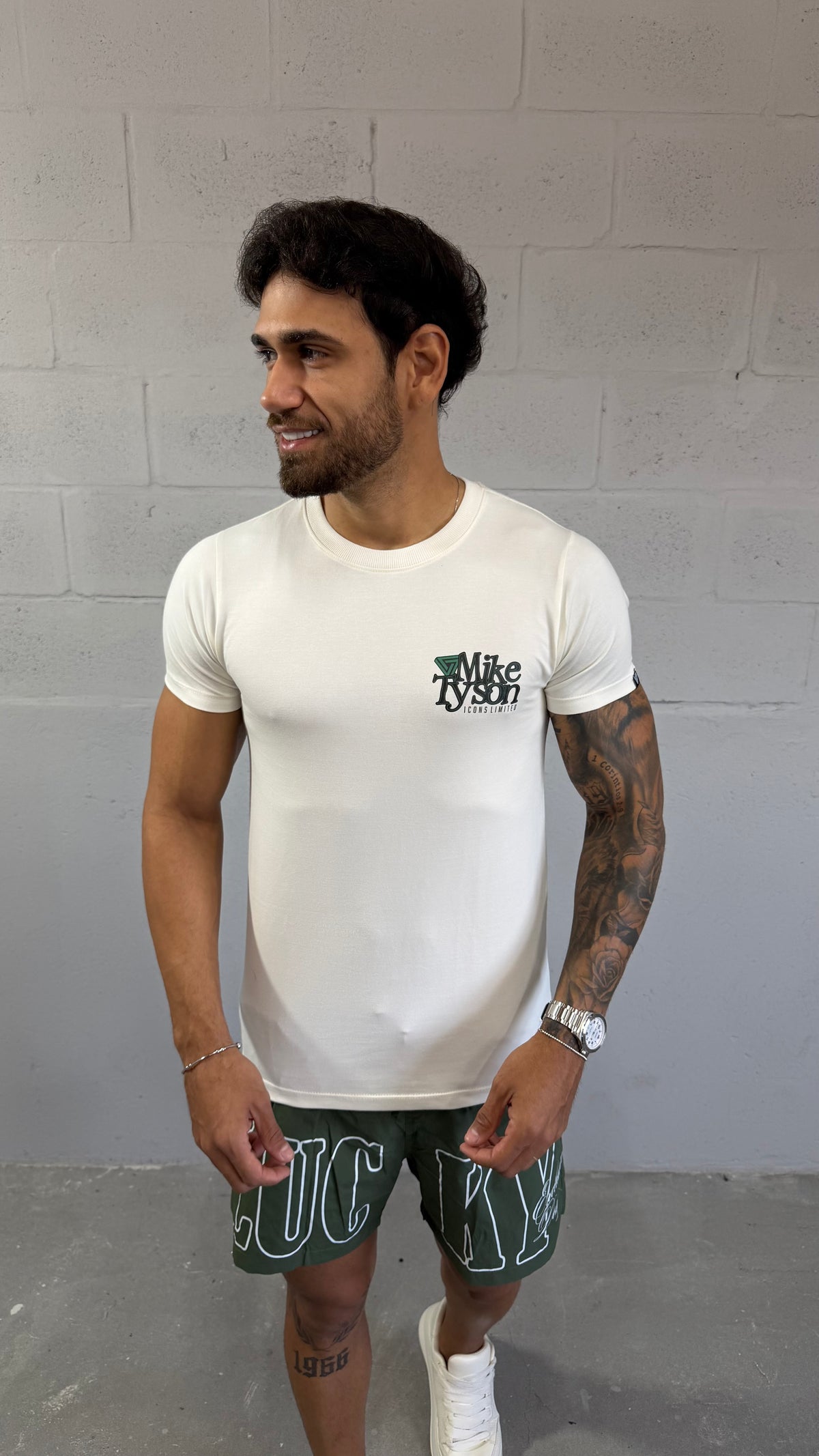 T-shirt Regular R$48,00