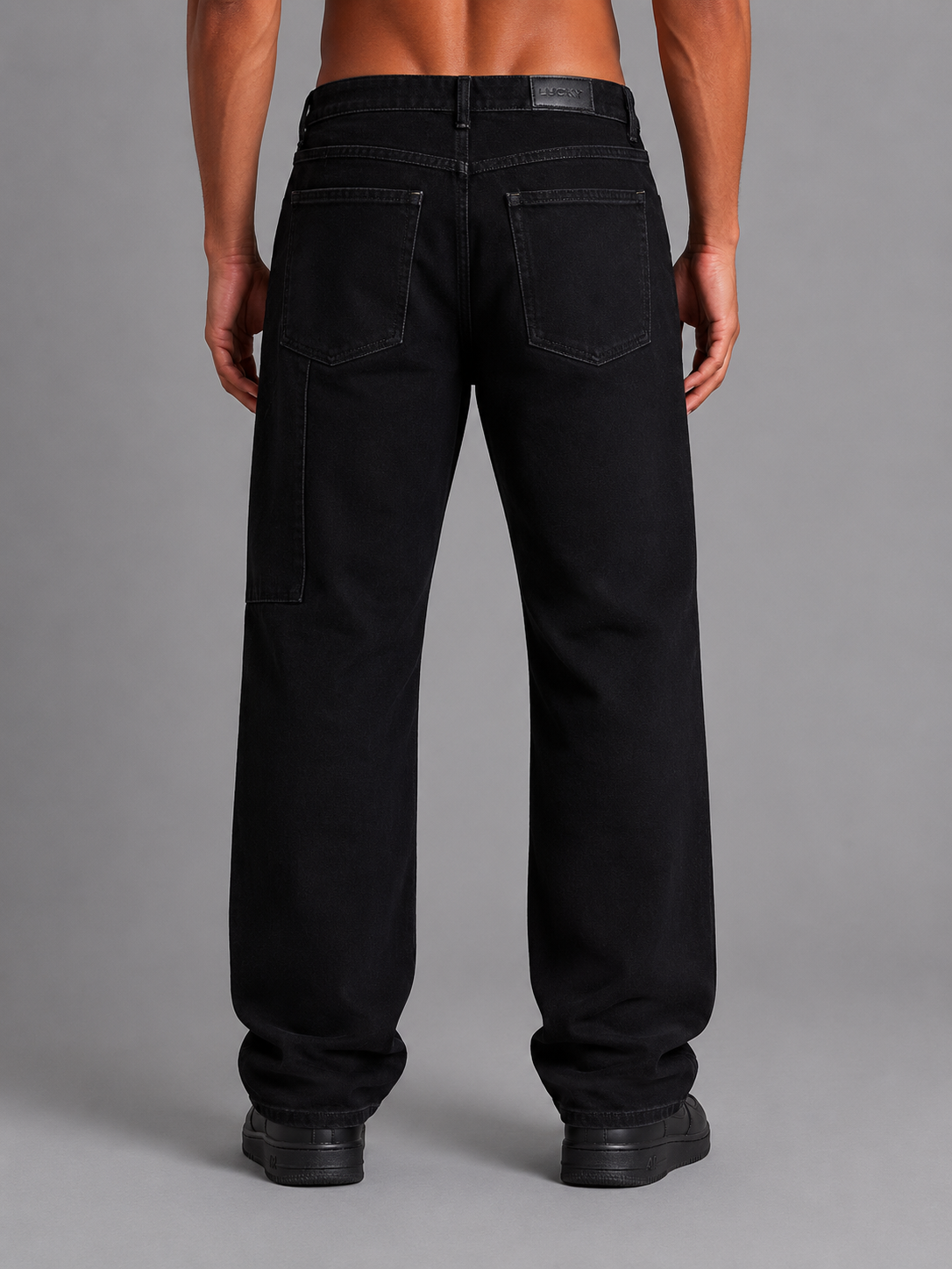 CALÇA JEANS PRETA