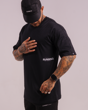 T-SHIRT OVERSIZED LUCKY RUNNING BLACK