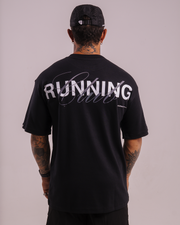 T-SHIRT OVERSIZED LUCKY RUNNING BLACK