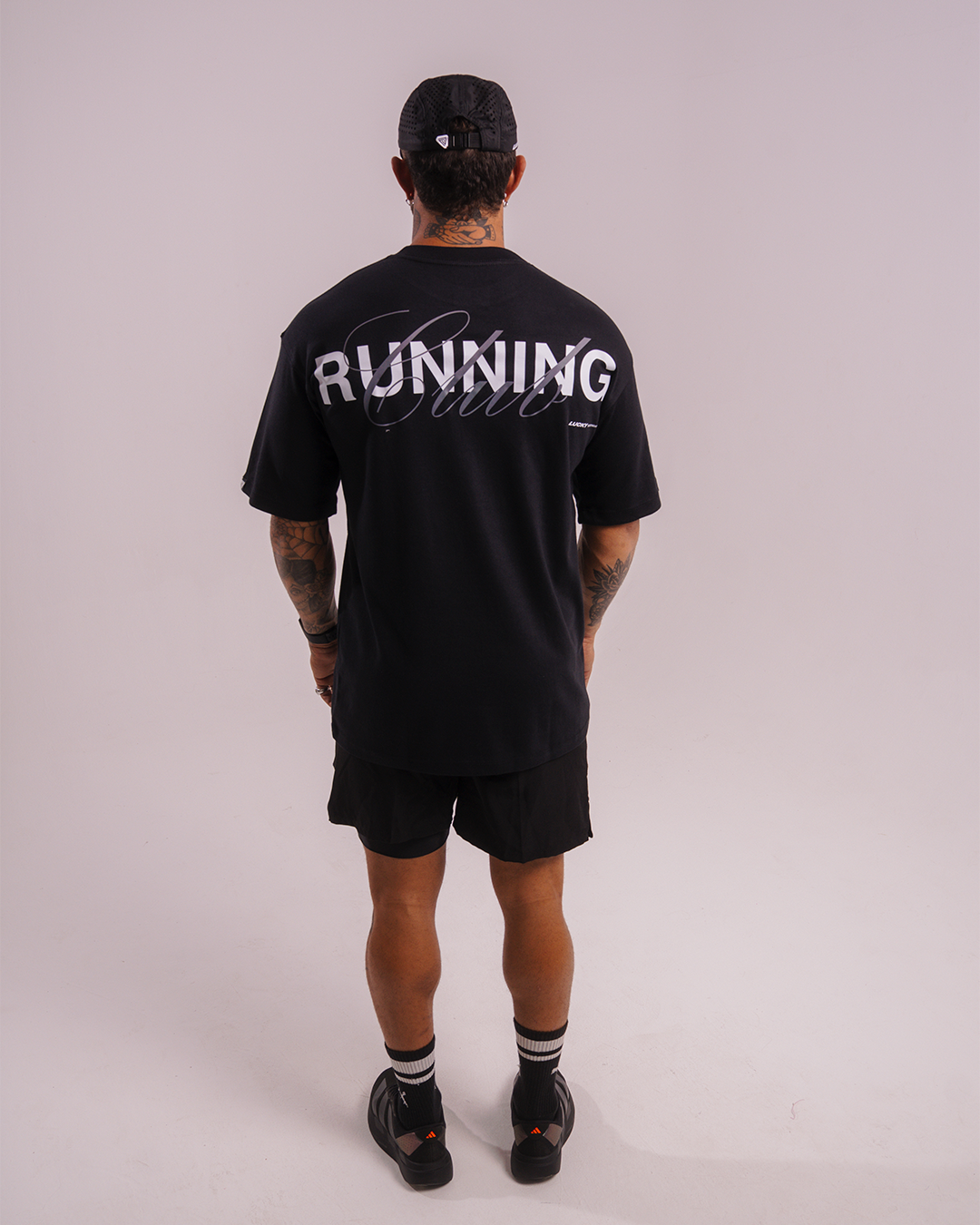 T-SHIRT OVERSIZED LUCKY RUNNING BLACK
