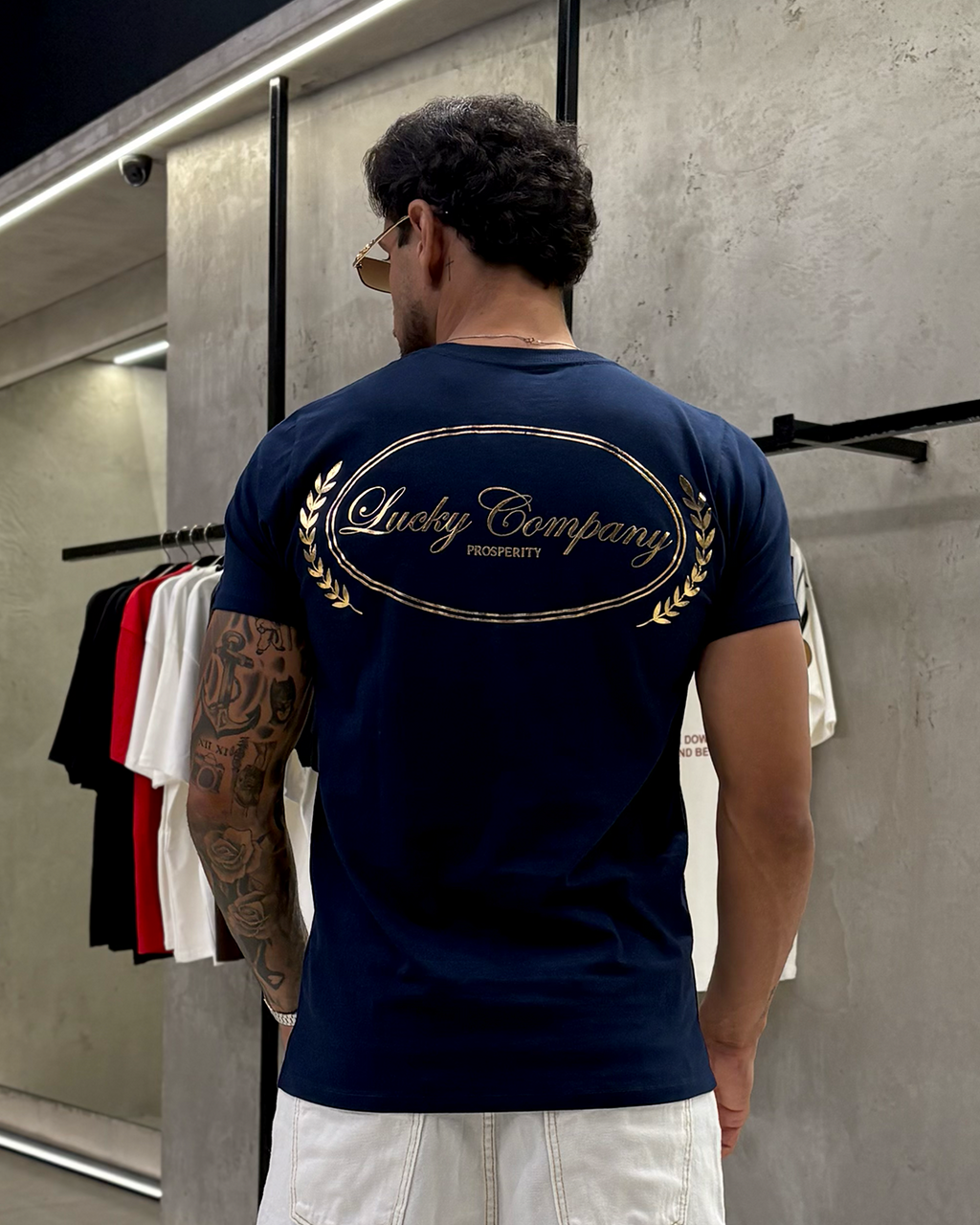 T-SHIRT REGULAR LUCKY COMPANY PROSPERITY - AZUL MARINHO