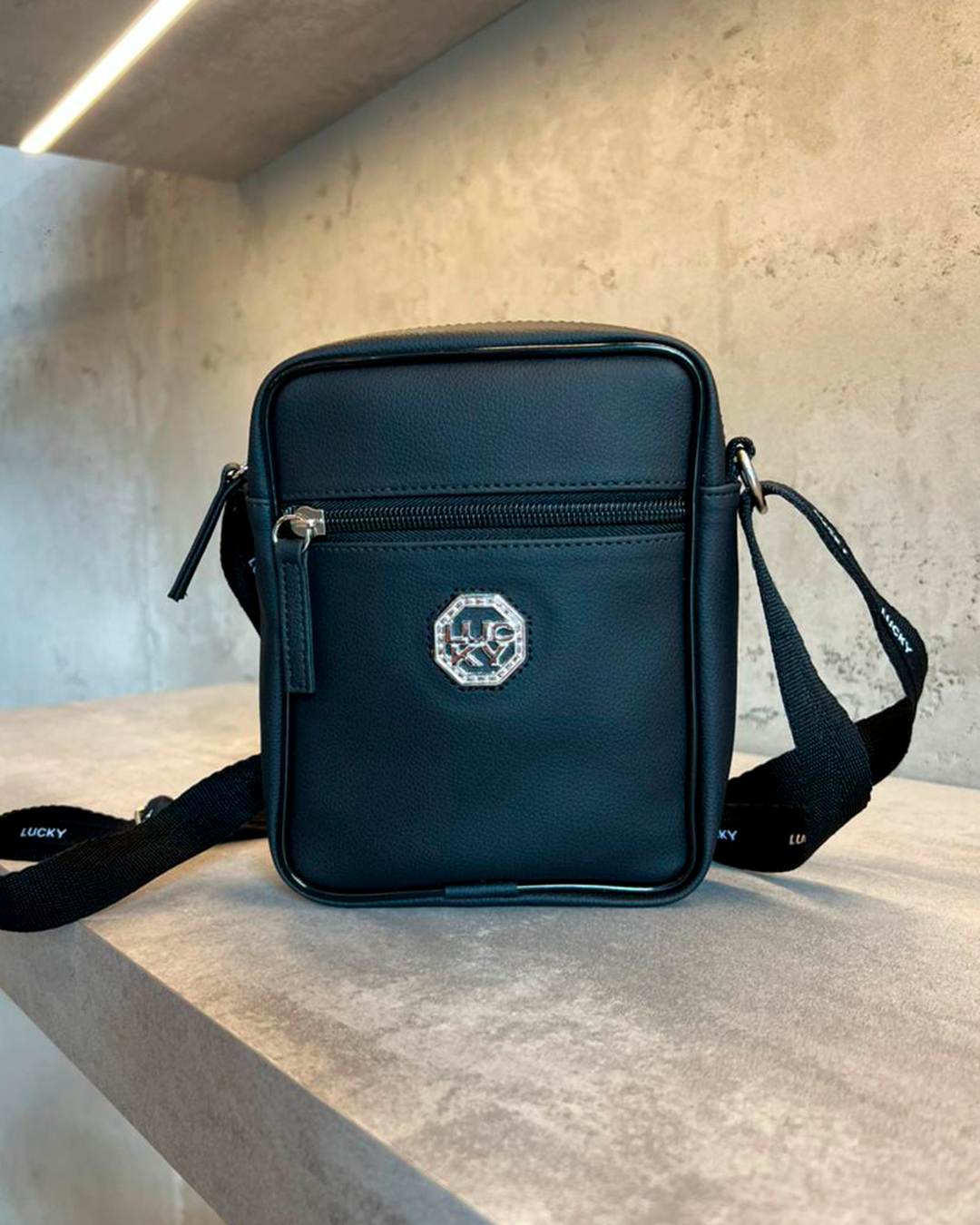 SHOULDERBAG REDONDO - 4200007 - PRETO