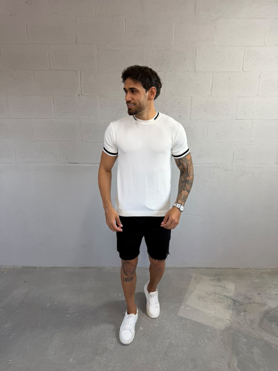 T-SHIRT TEXTURIZADA - R$65,00 - VÁRIAS CORES