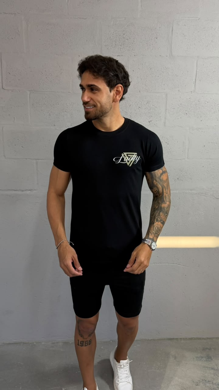 Tshirt Regular Reposição - R$48,00 - 04