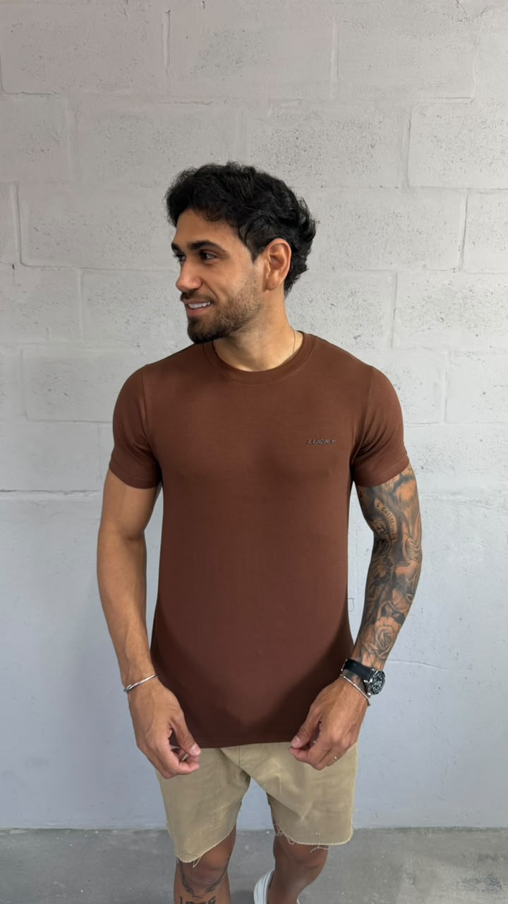 T-SHIRT BÁSICA - LUCKY_DIADOSPAIS - 02