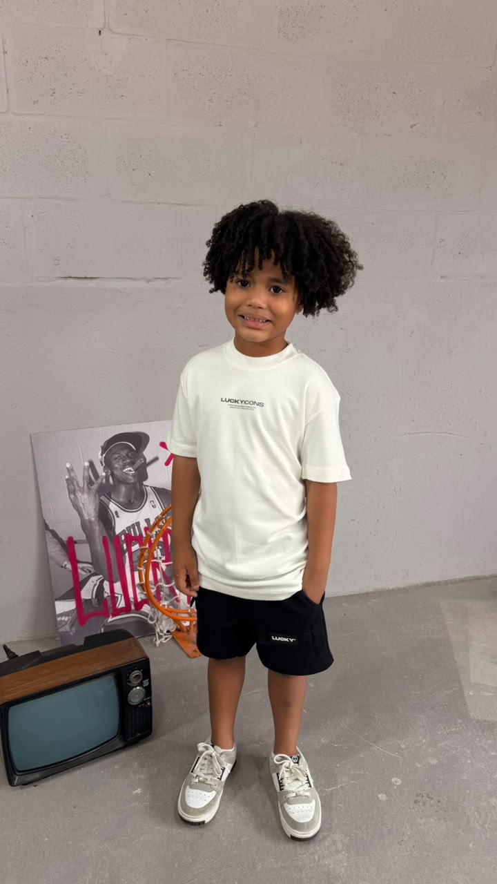 T-SHIRT INFANTIL - ICONS - LUCKY 06