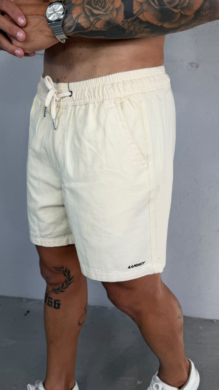 SHORT BRIM R$50,00