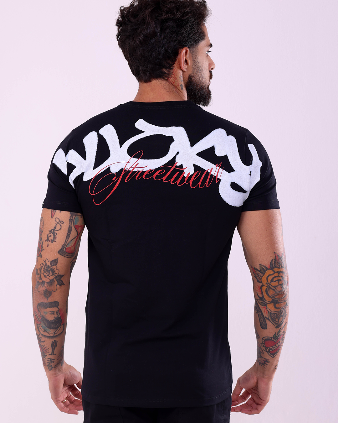 T-SHIRT REGULAR GRAFITE - 1100037 - PRETO