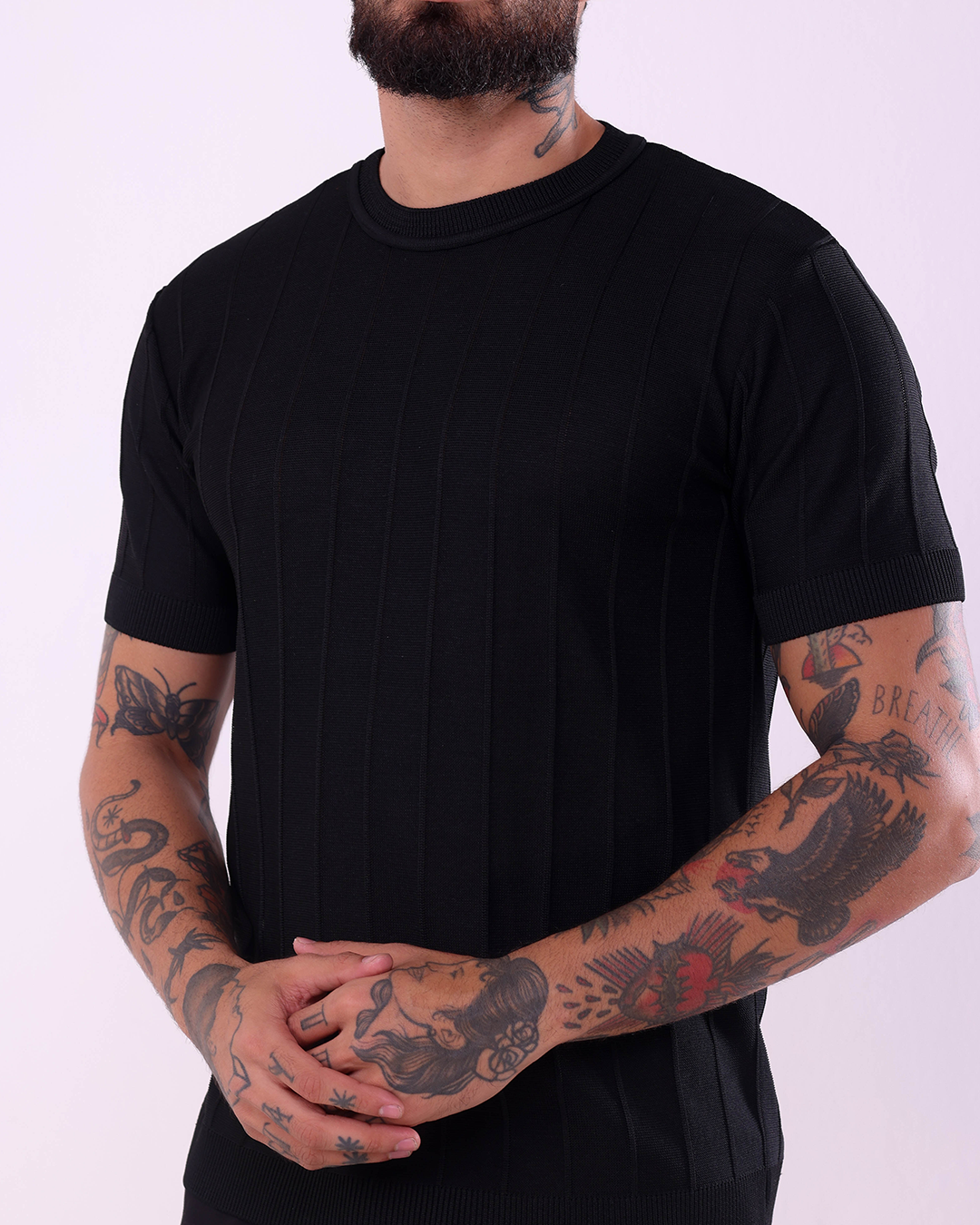T-SHIRT PREMIUM CANELADA - PRETO